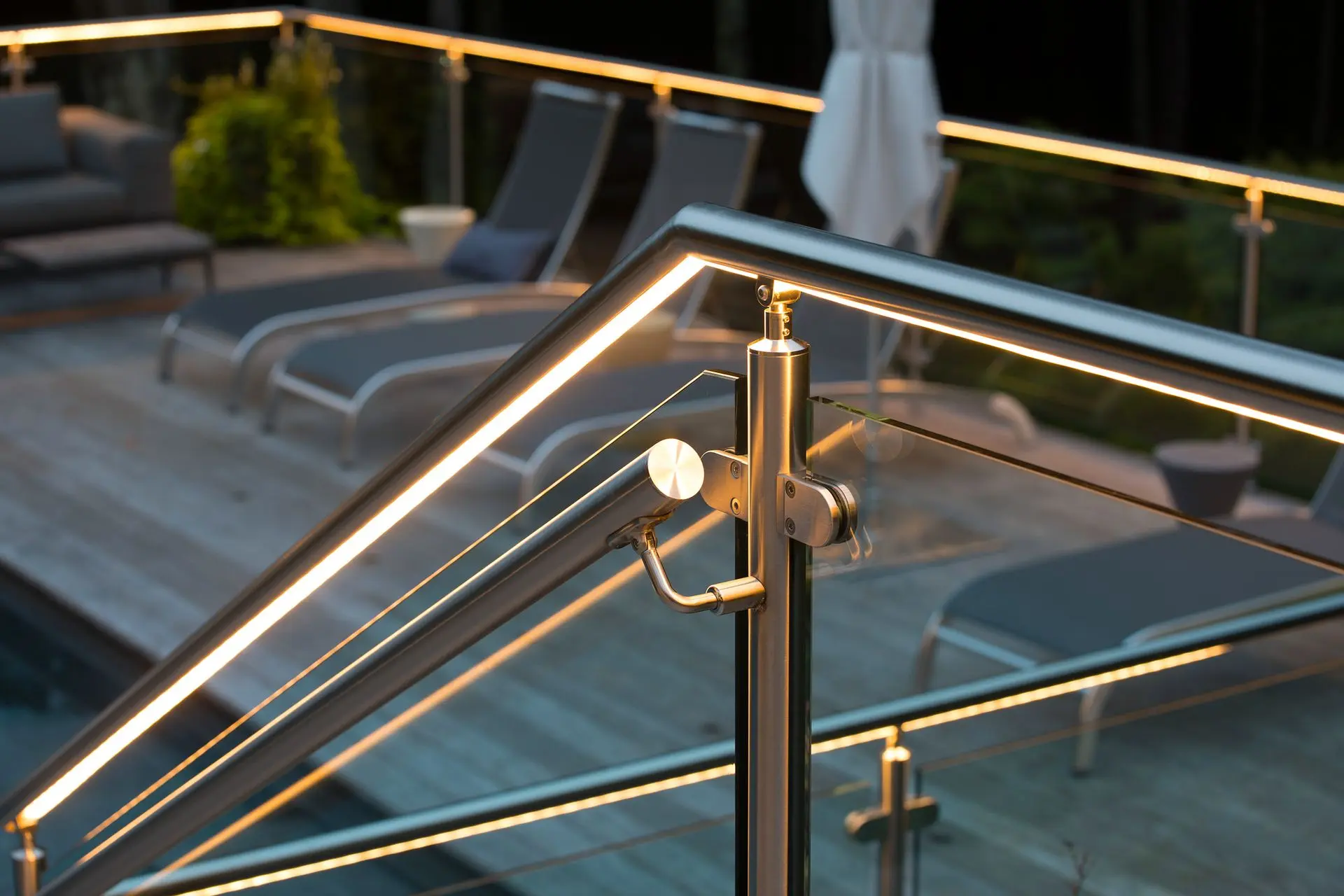 LED Integration in Deck Railing Glass Panels