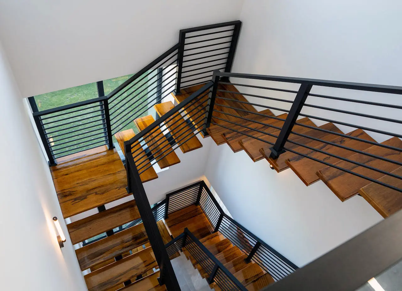 How to Paint the Stair Railing