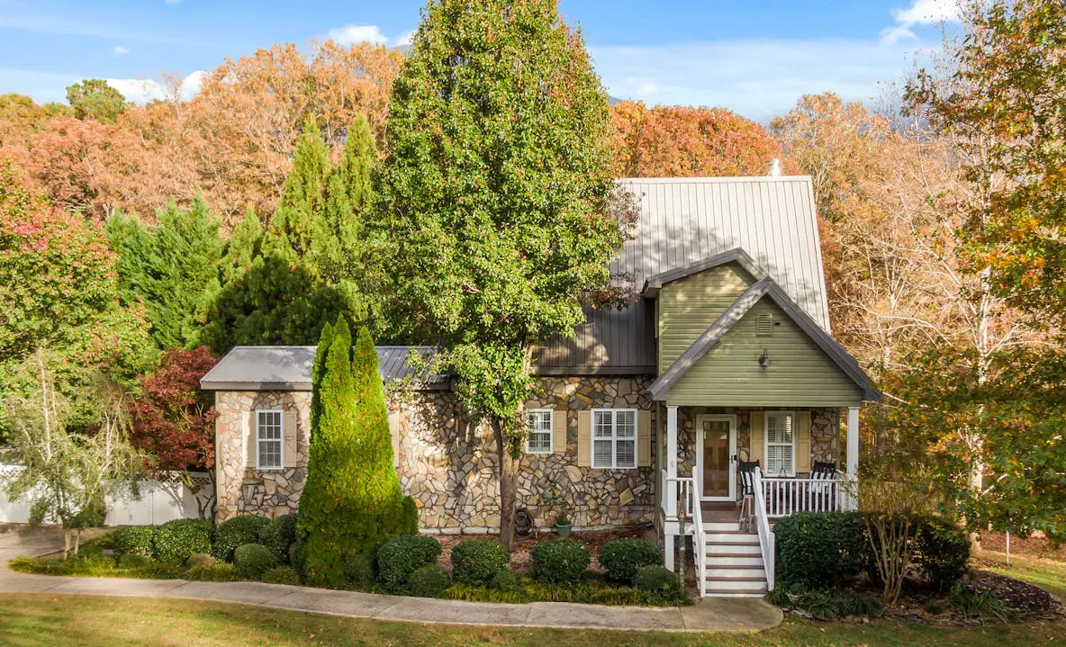 What Is the Best Material for Porch Railings
